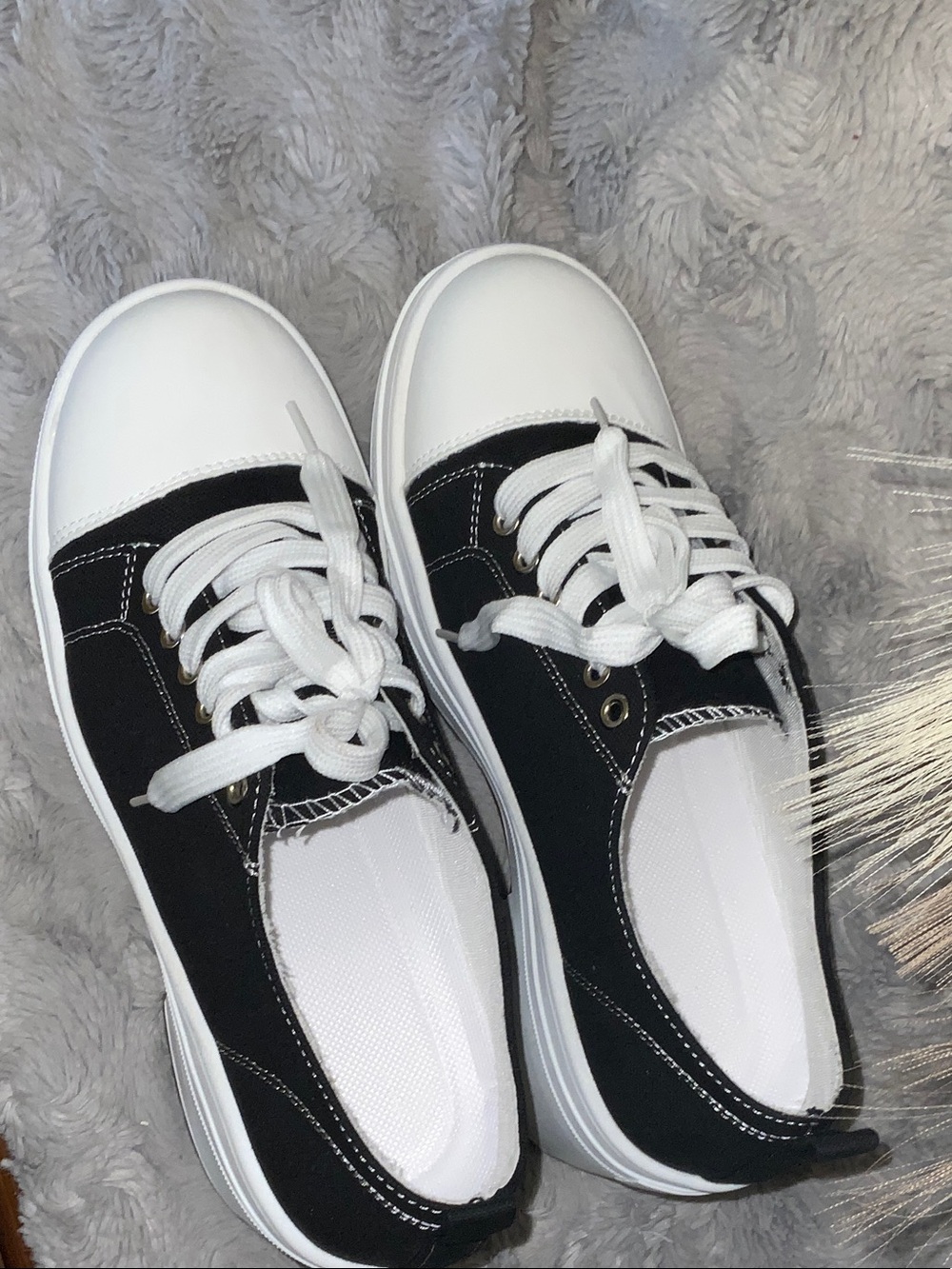 Women’s Black and White Platform Lace-Up Sneakers - Picture 2 of 9
